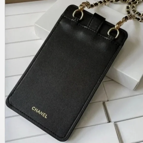 Chanel Black Phone Case with removable Gold Chain GWP ✨Coco Crush ✨ - Picture 3 of 4